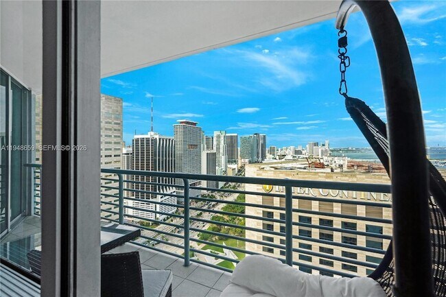 Building Photo - 335 S Biscayne Blvd