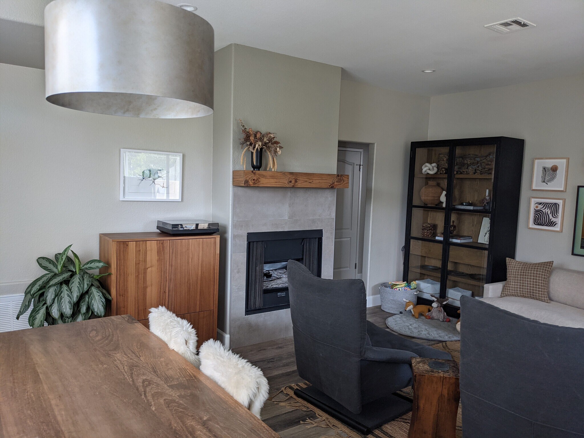 Building Photo - 3544 Caminito El Rincon