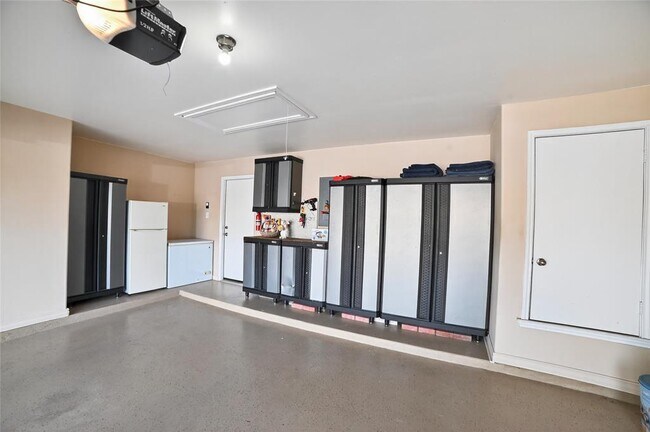 Building Photo - 2232 Jake Pickle Pass