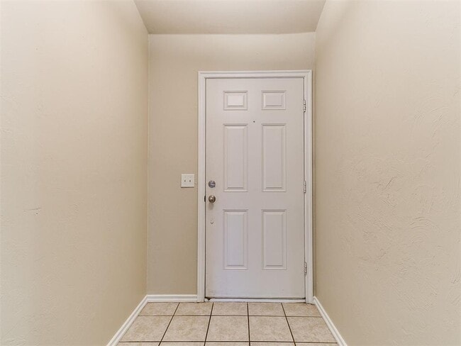Building Photo - 18100 Calle Way