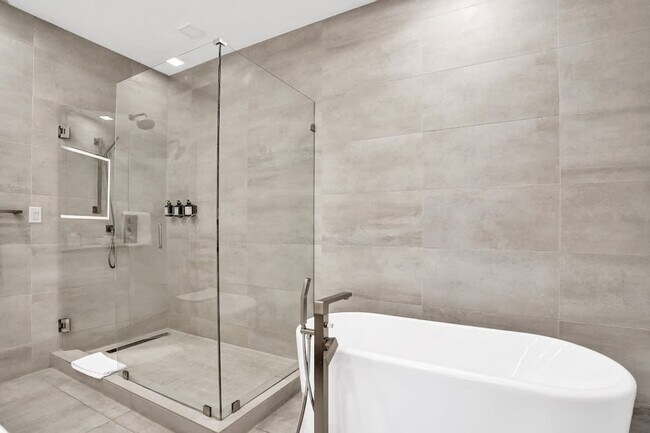 Building Photo - 1220 17th St