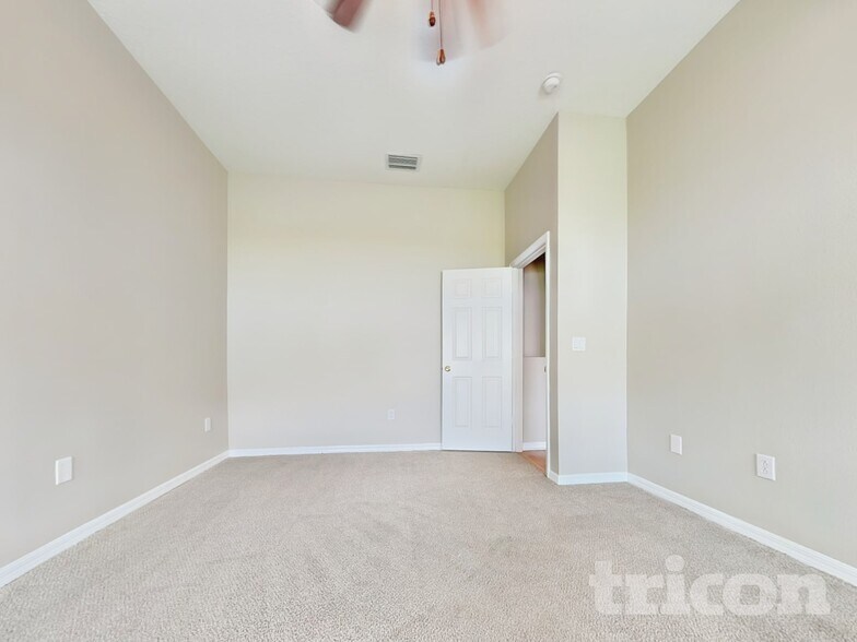 Building Photo - 4926 Trinidad Dr