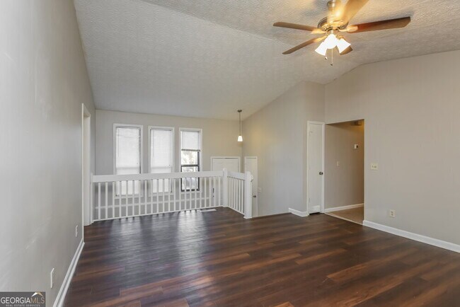 Building Photo - 5710 Deerfield Pl
