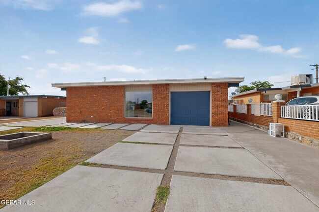 Building Photo - 5108 Yvette Ave