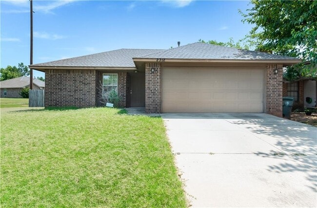 Building Photo - 2312 Grapevine Dr
