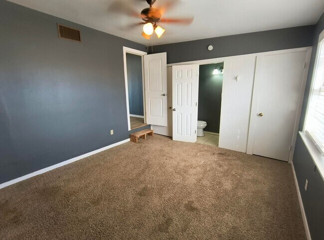 Building Photo - Cute 3-Bedroom Home in Sterling City AVAILABLE SOON!