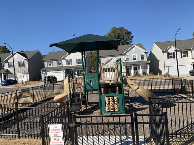 Building Photo - 3021 Newfields Pl