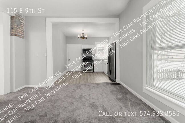 Building Photo - 115 E 9th St