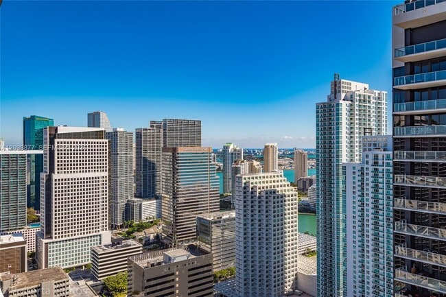 Building Photo - 1000 Brickell Plaza