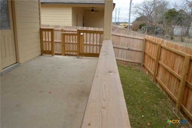 Primary Photo - 1122 Stanley Wy