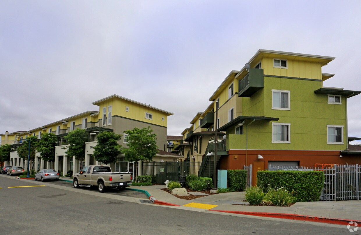 Lion Creek Crossings Oakland