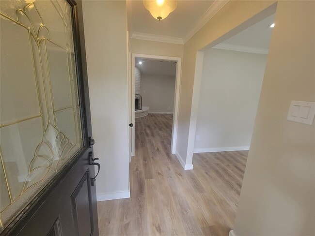 Building Photo - 1409 Drexel Dr
