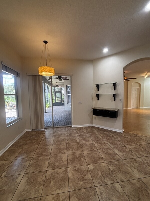 Building Photo - 9543 Osprey Landing Dr