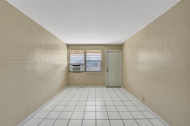 Building Photo - 5797 Flagler St