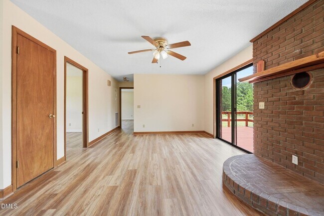 Building Photo - 763 Tingen Rd
