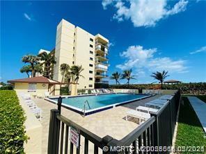 Building Photo - 7440 S Ocean Dr