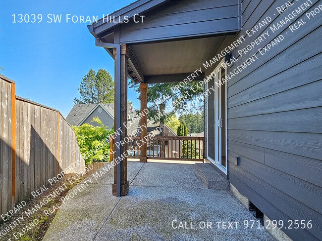 Building Photo - 13039 SW Foran Hills Ct