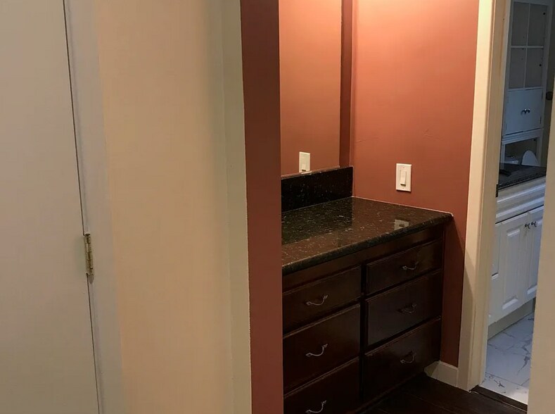 Building Photo - 12470 Washington Pl