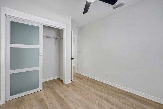 Building Photo - 4774 Cates Ave