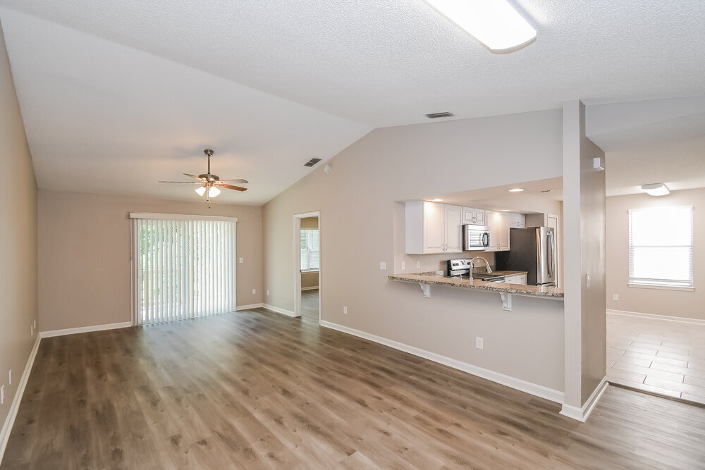 Building Photo - 282 Aquarius Cir W