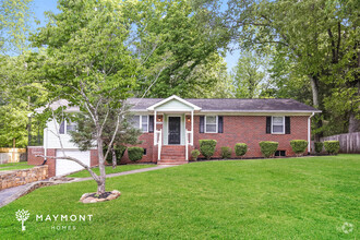 Building Photo - 3 Bedroom Home