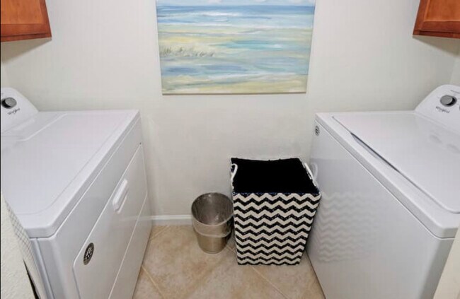 Building Photo - 4105 Residence Drive