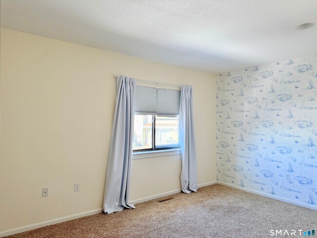 Building Photo - 163 Monticello Dr