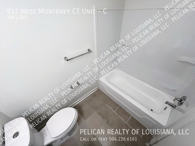 Building Photo - 933 Monterey Ct S