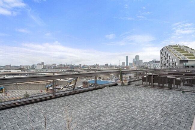 Building Photo - 36 A St