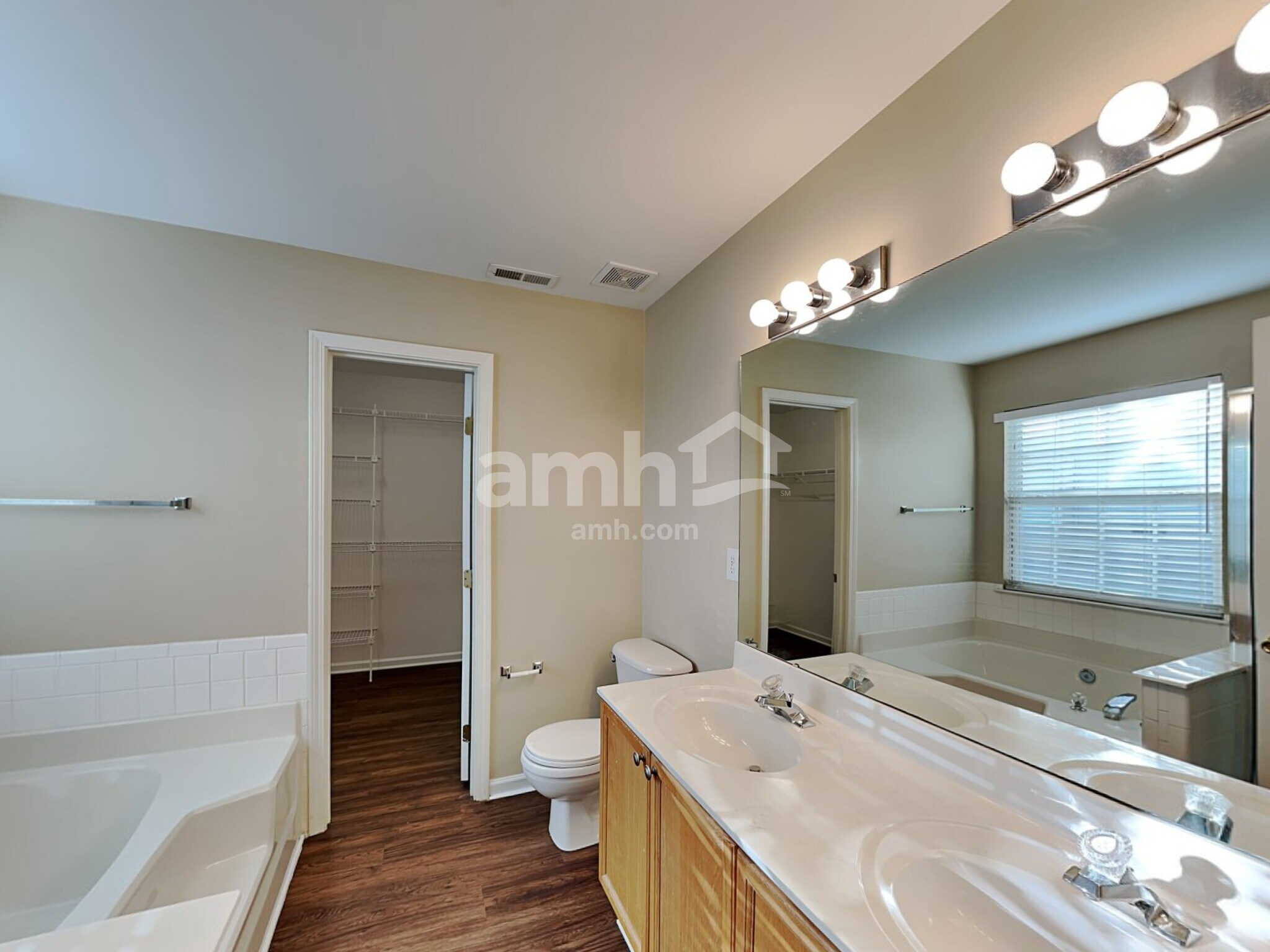 Building Photo - 13429 Honeytree Ln