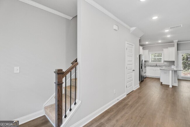 Building Photo - 15 Sprayberry Rd