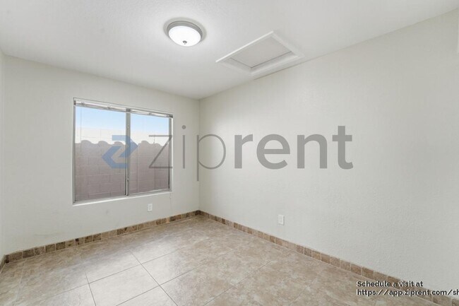 Building Photo - 17216 N Wavyleaf Ave