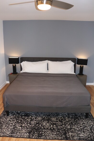 Building Photo - 2940 Lexington Trace Dr