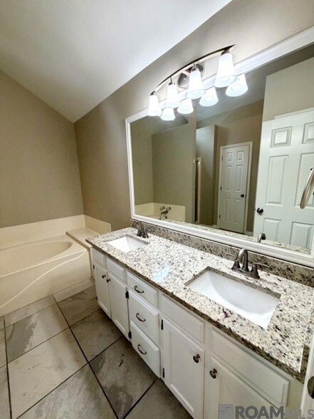 Building Photo - 4126 Stumberg Ln