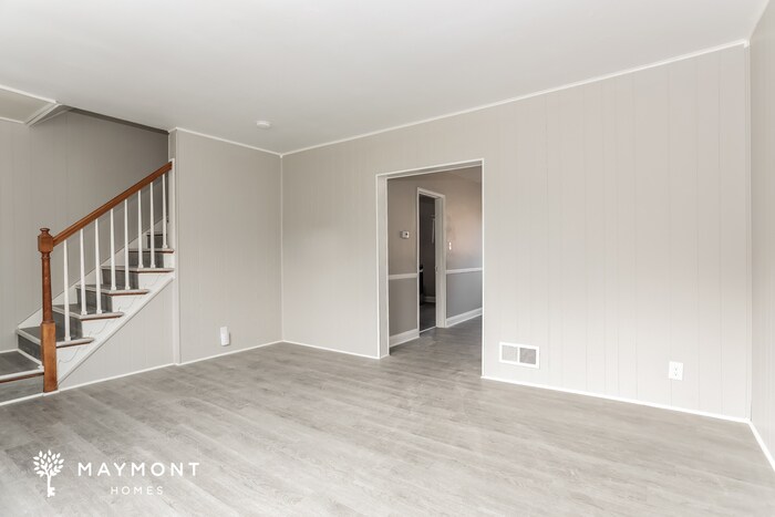 Building Photo - 446 S Chapel Gate Ln