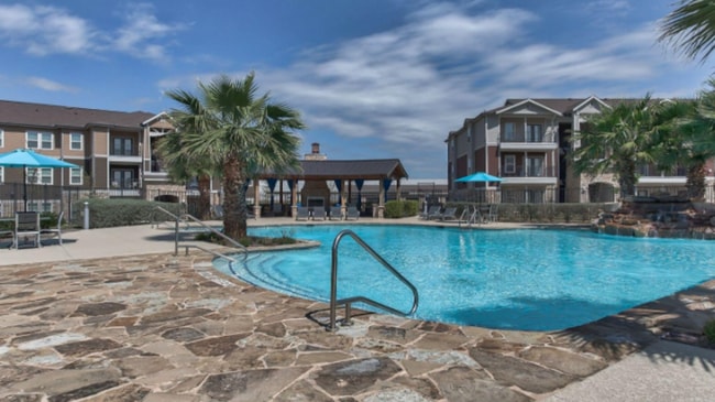 Building Photo - 7938 City Base Landing