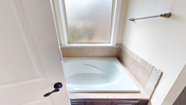 Building Photo - 170 S Charleson Crossing