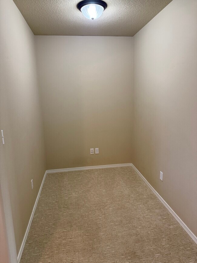 Building Photo - 20565 Sun Meadow Way