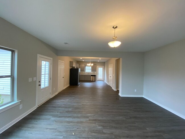Building Photo - 14332 Chase Dr