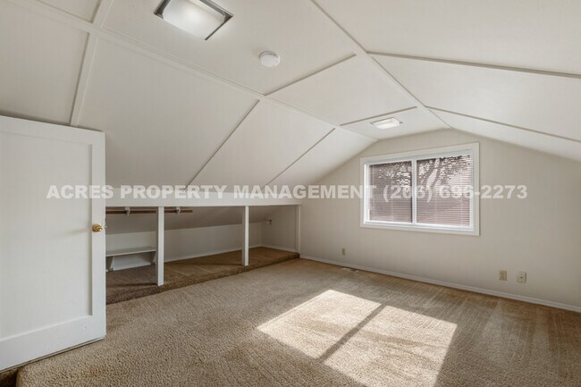 Building Photo - 17041 34th Ave S