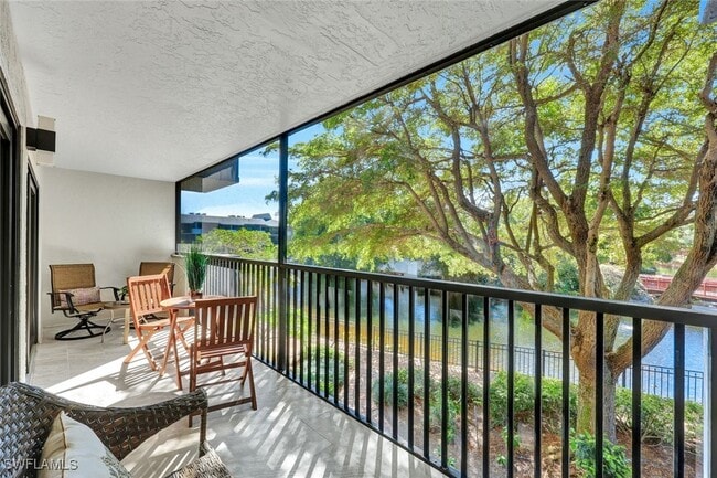 Building Photo - 600 Neapolitan Way