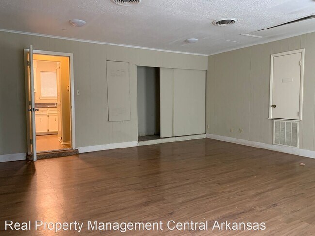 Building Photo - 4 br, 2 bath House - 6100 Boyle Park Rd.