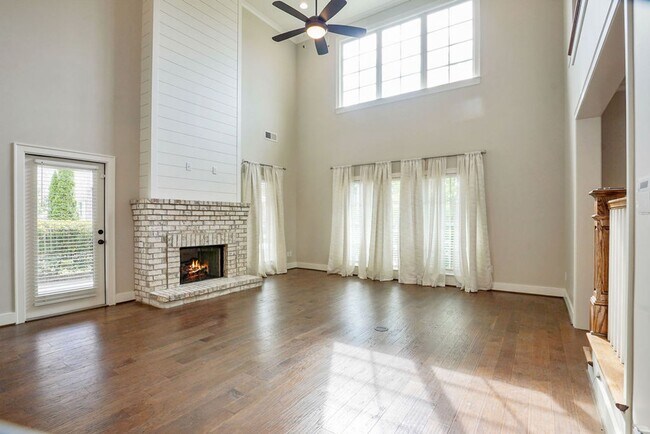 Building Photo - 4790 McGill Ct