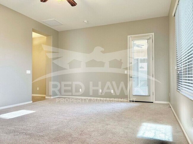 Building Photo - 3567 E Chestnut Ln