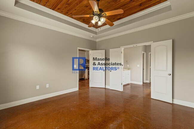 Building Photo - 3 Bed/2 Bath Home in Providence