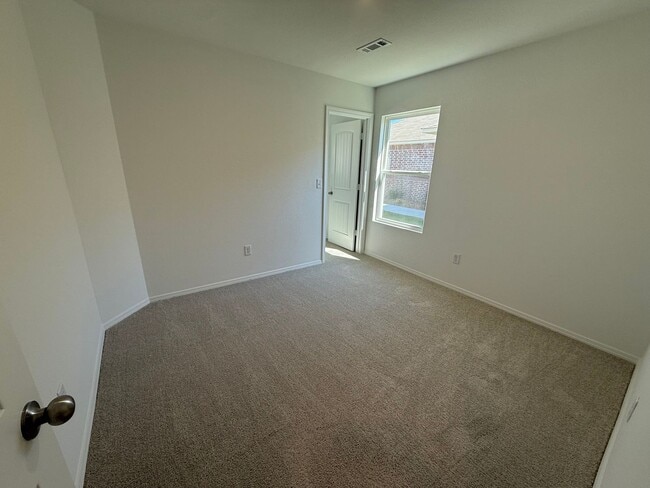 Building Photo - 10412 Marilyn Dr