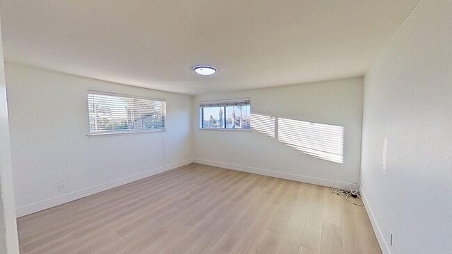 Building Photo - 5913 E Tiber Dr