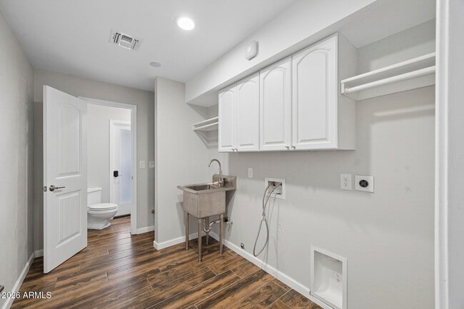 Building Photo - 14436 N Coral Gables Dr