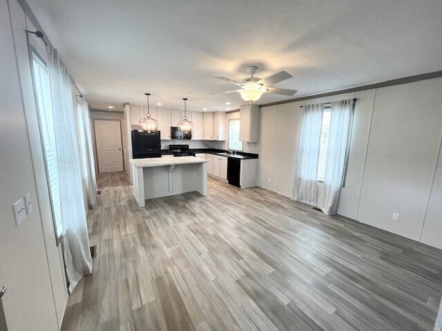 Building Photo - 5392 W Deadwood Dr