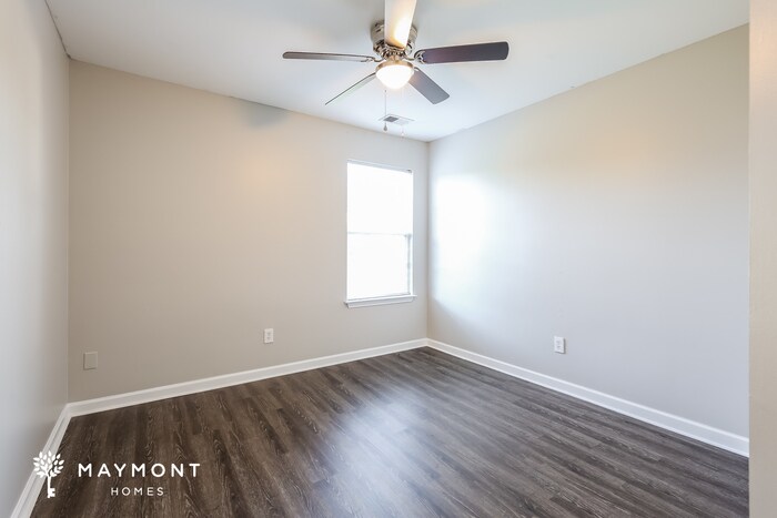 Building Photo - 109 Crossview Dr